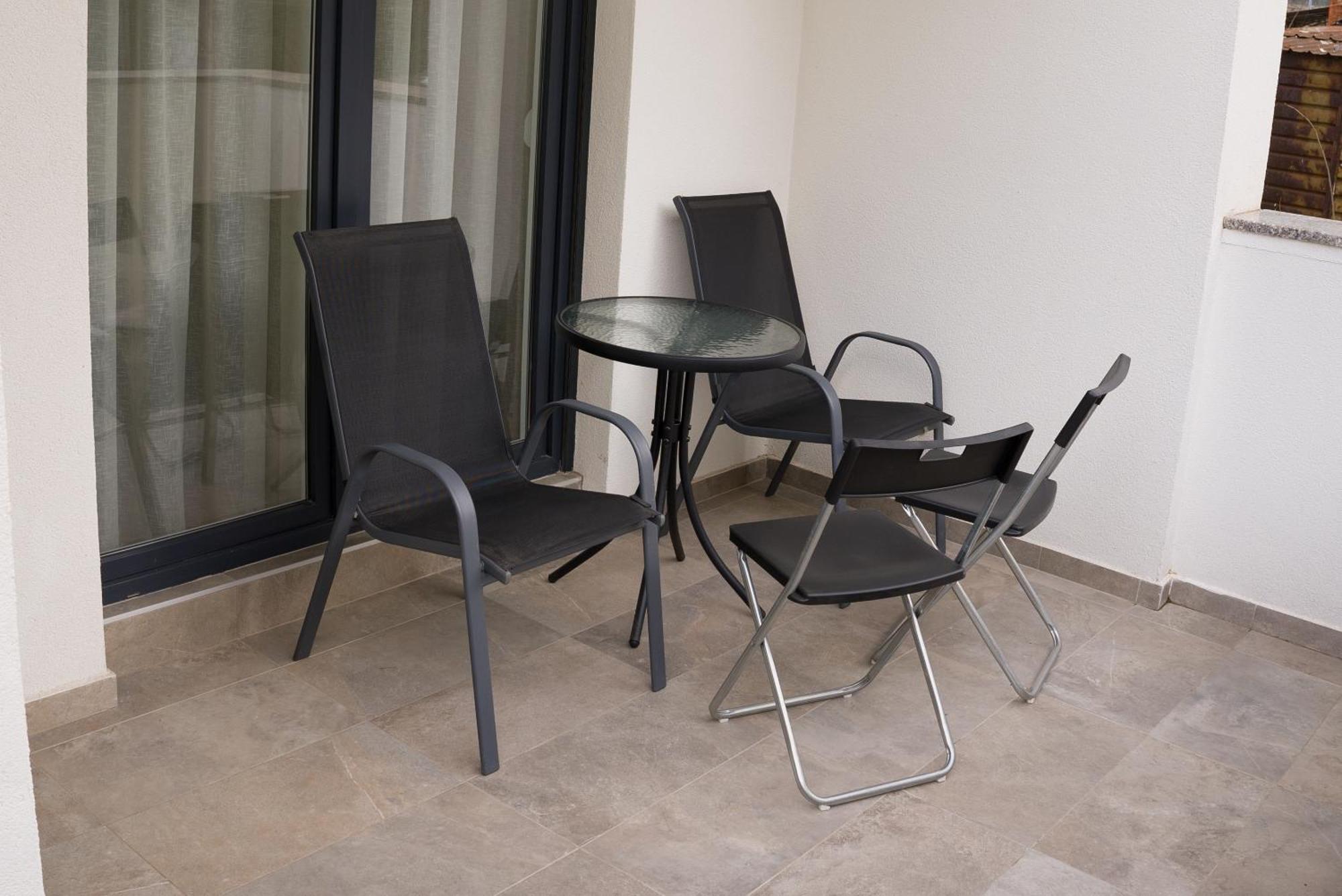 Apartment Infinity Kruševac Exteriör bild