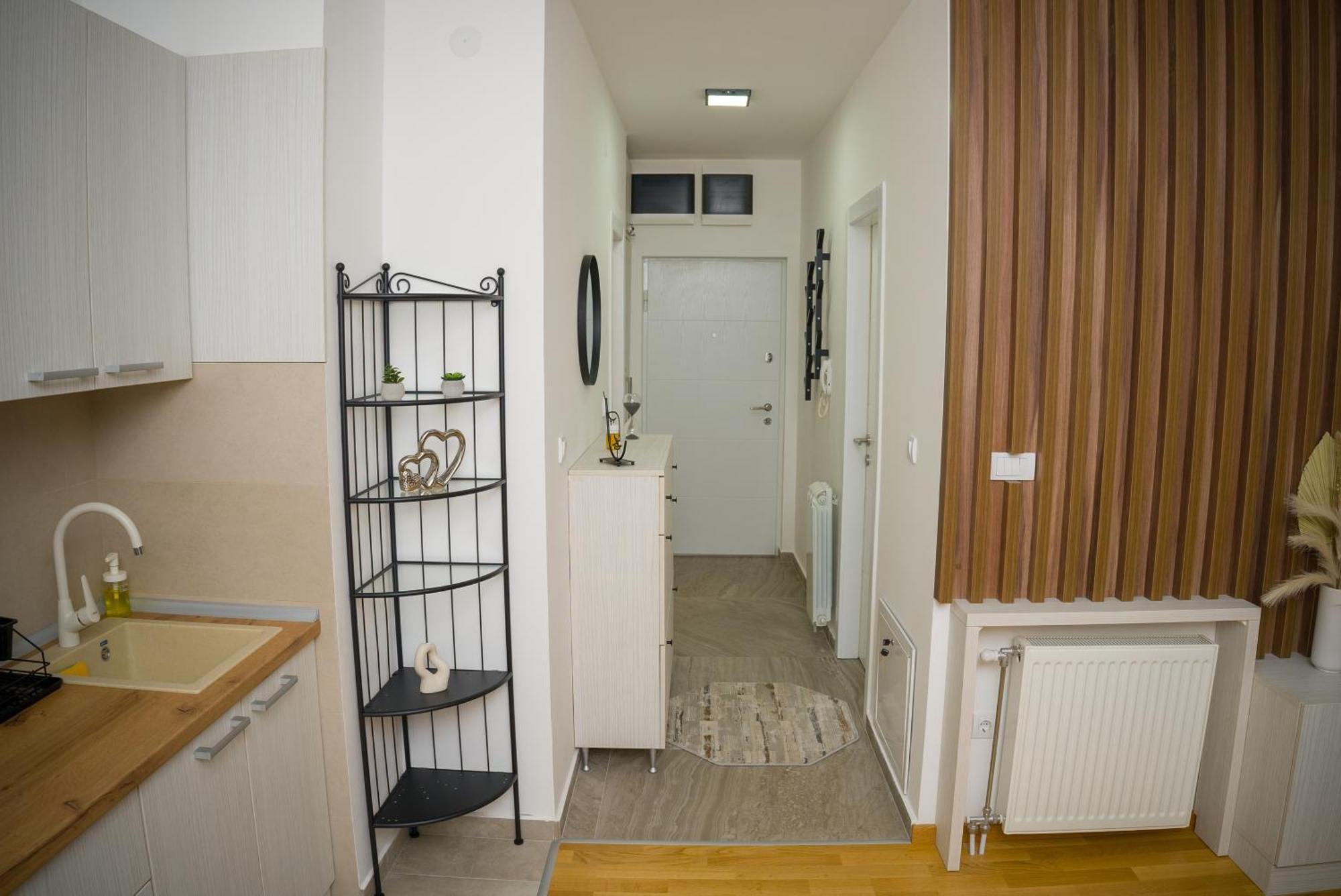 Apartment Infinity Kruševac Exteriör bild